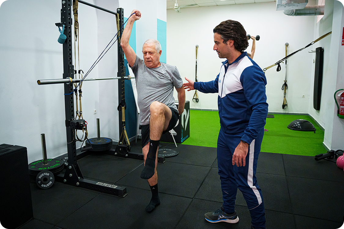 Servicios de entrenamiento personal realizado en sala